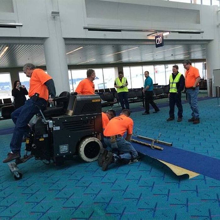 National 5700DL Battery Powered Ride-On Floor Scraper
