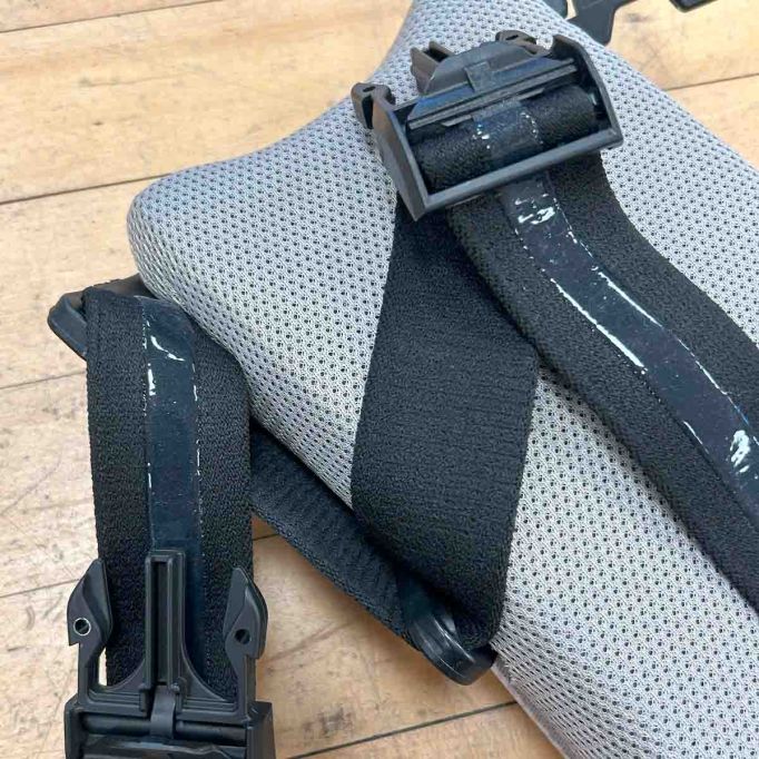 ONI KNEE SLEEVES PRO 【S級品】 Lサイズ ONI KNEE SLEEVES PRO 【S級品】 Lサイズ