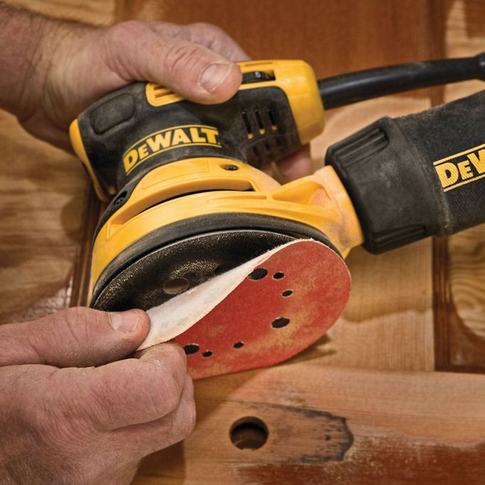 DeWalt DWE6423 5" Variable-Speed Random Orbit Sander