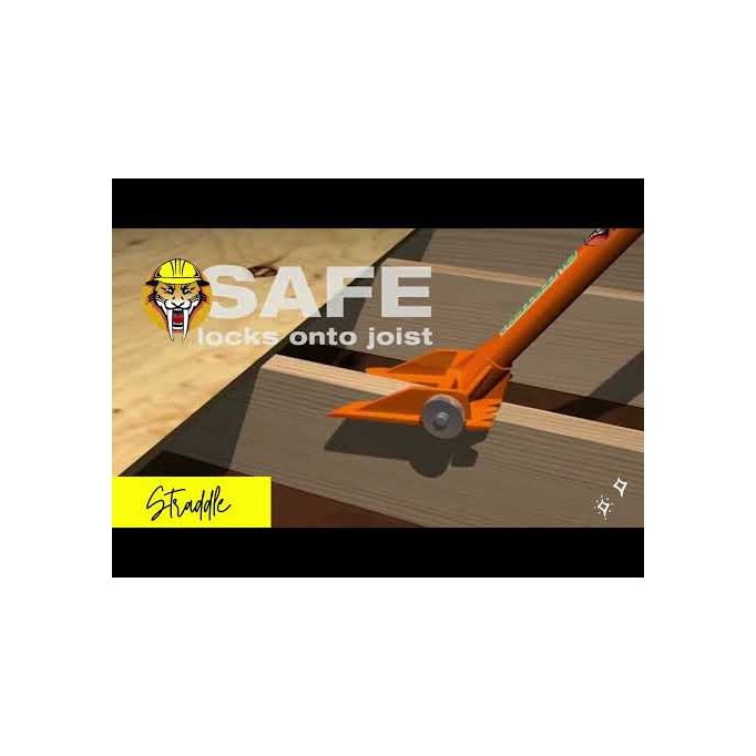 Gutster 60" Round Handle Demolition Bar