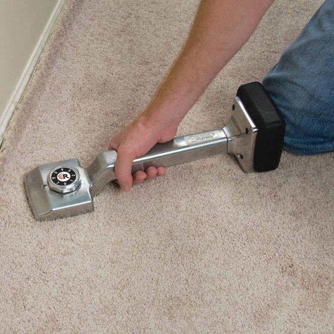 Roberts 10-752 Deluxe Carpet Installation Kit - Includes 22 Tools & 24" Toolbox