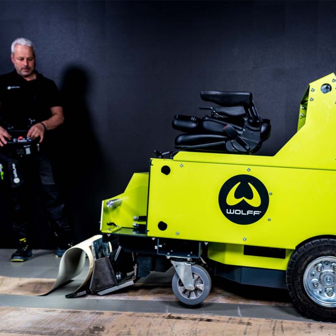 Wolff Independence Battery Ride-On Floor Stripper